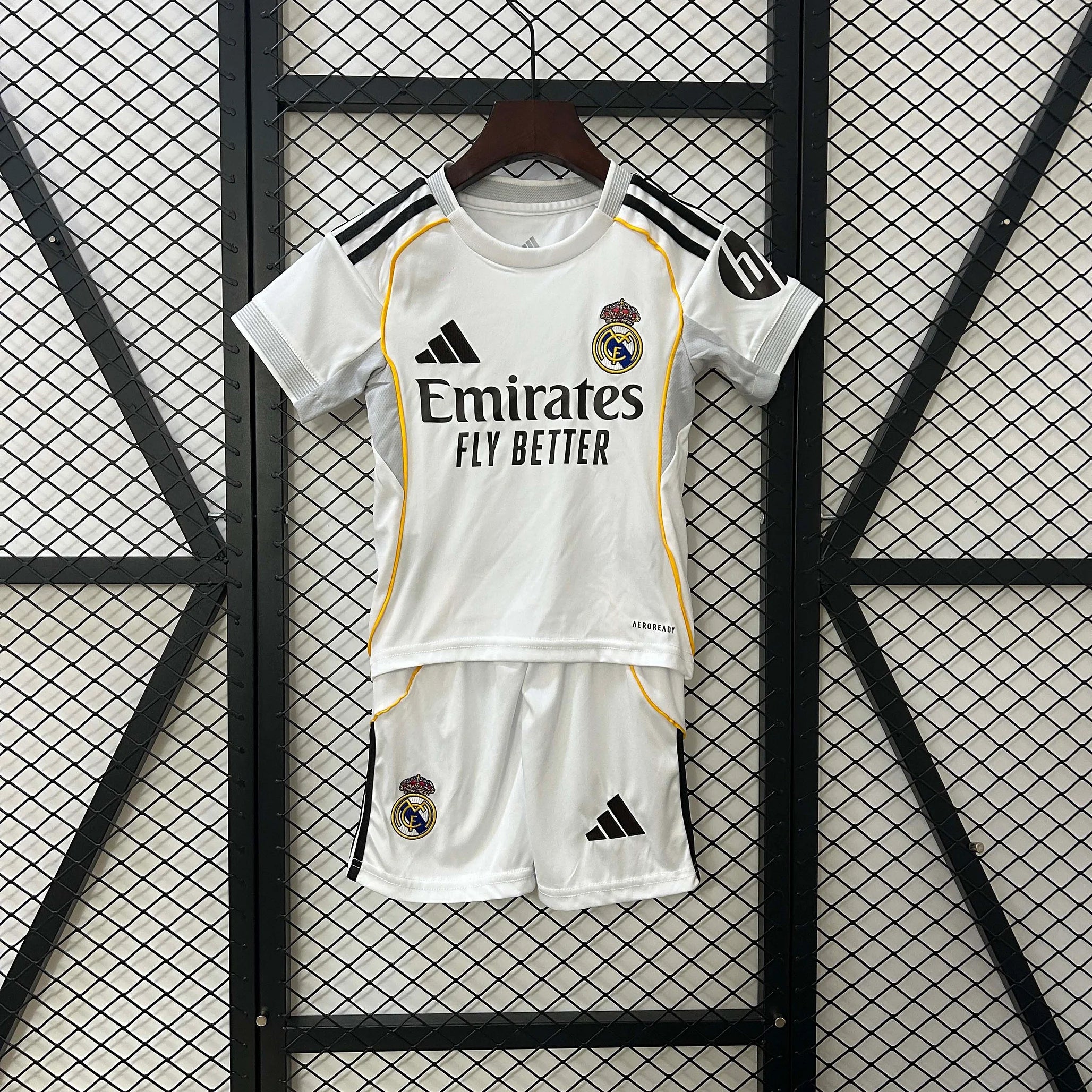 2025/2026 Real Madrid Home Football Shirt Kids Size